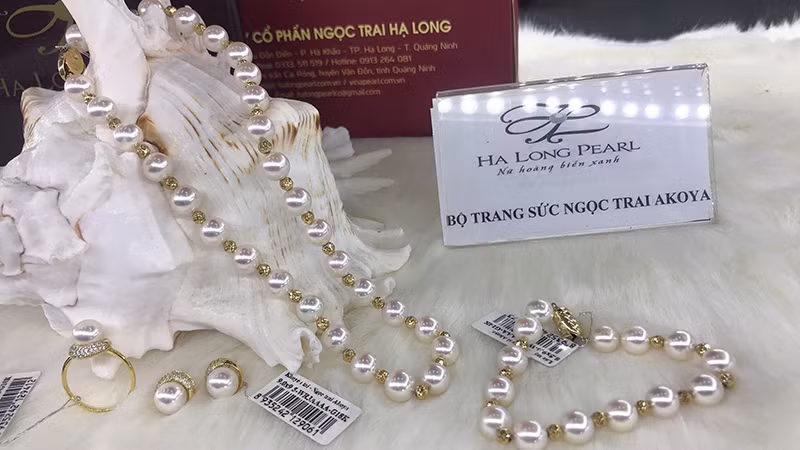 Bộ ngọc trai Akoya, sản phẩm OCOP 5 sao của Công ty Cổ phần Ngọc trai Hạ Long. (Ảnh: Ngọc trai Hạ Long)