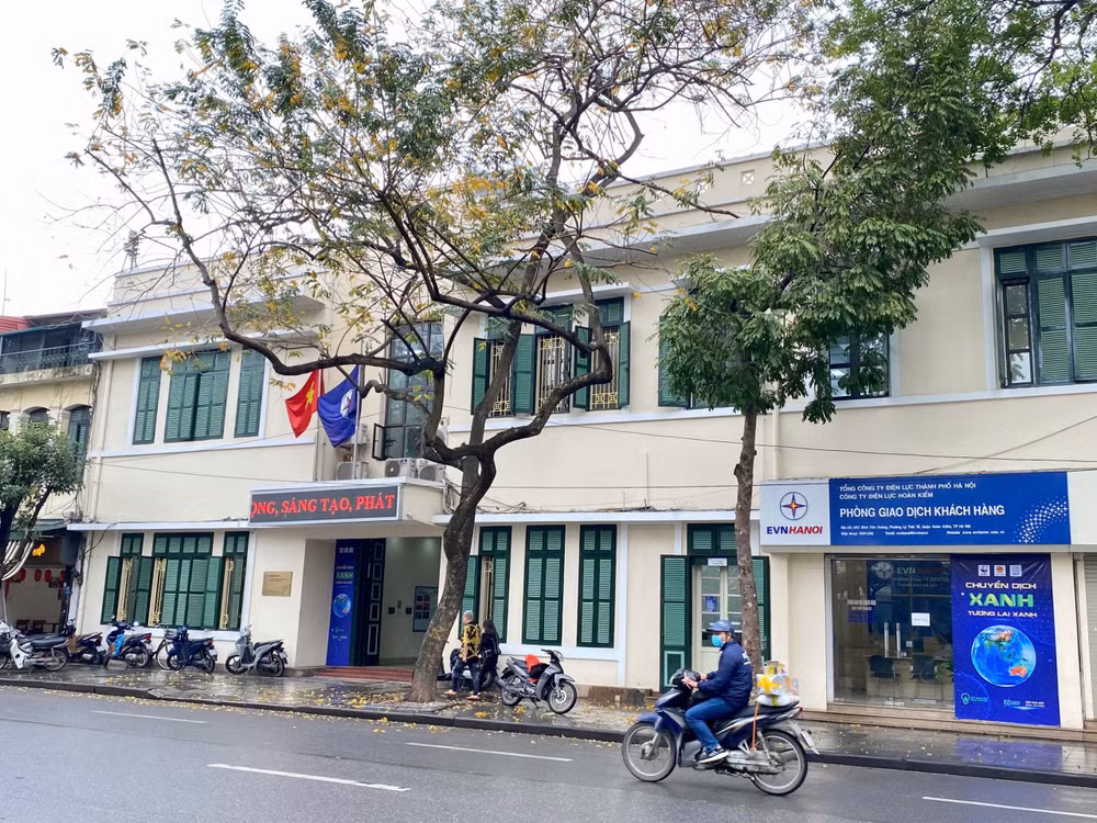 Trụ sở Công ty Điện lực Hoàn Kiếm.