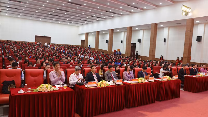 Toàn cảnh họp báo. (Ảnh: DUY HỌC)