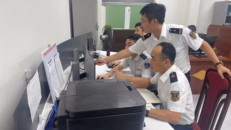 Cảng vụ Hàng hải Hà Tĩnh đang tích cực tìm kiếm các thuyền viên tàu Công Thành 07.