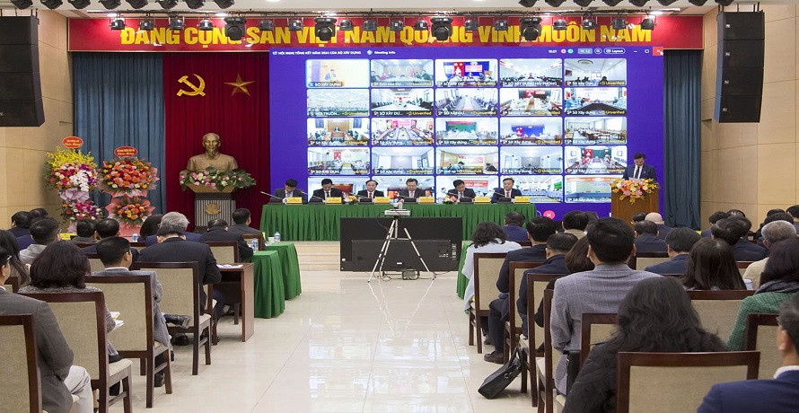 Toàn cảnh hội nghị tổng kết năm 2024 của Bộ Xây dựng.