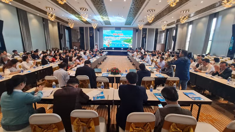 Hội nghị “Quảng bá, kết nối sản phẩm OCOP gắn với phát triển du lịch Bình Định”.