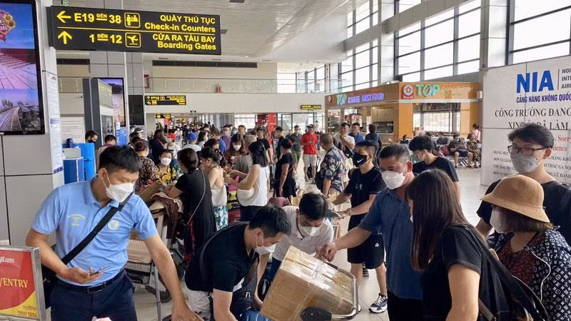 Dự kiến khoảng 80 nghìn lượt khách mỗi ngày qua sân bay Nội Bài dịp Tết Nguyên đán