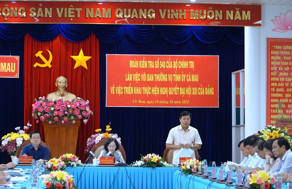 Bí thư Tỉnh ủy Cà Mau tiếp thu ý kiến đóng góp và các chỉ đạo của Đoàn kiểm tra tại buổi công bố dự thảo.