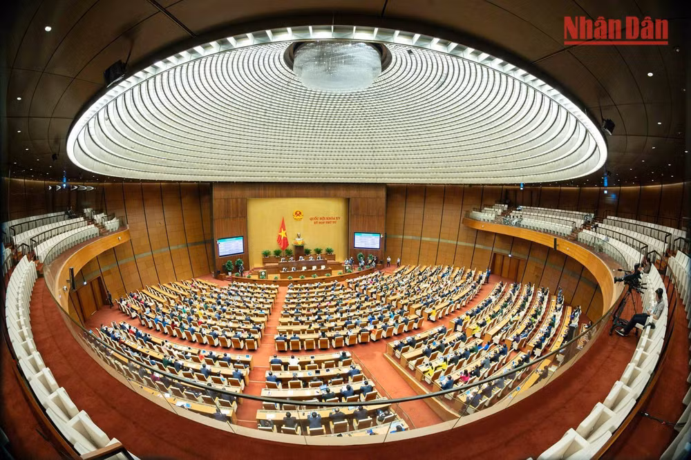 Quang cảnh phiên bế mạc Kỳ họp thứ tư, Quốc hội khóa XV.