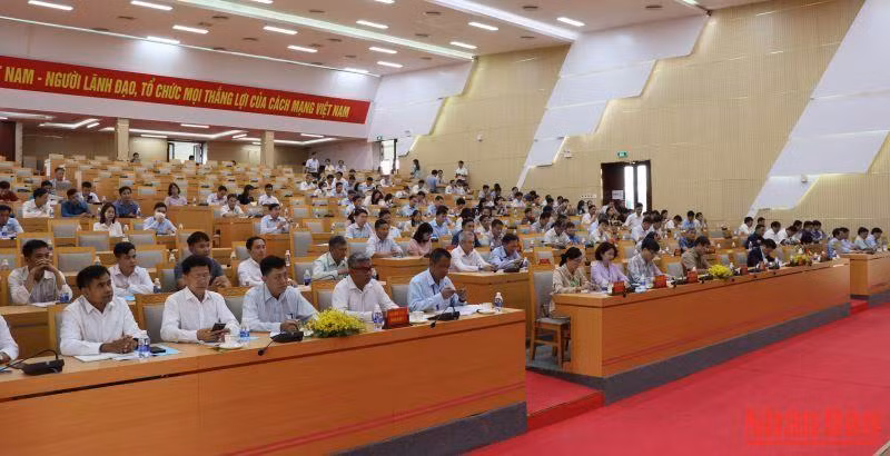 Quang cảnh hội nghị.