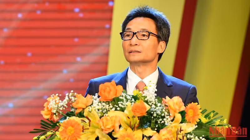 Phó Thủ tướng Vũ Đức Đam phát biểu tại lễ trao giải.