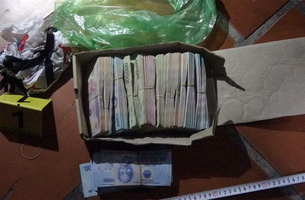 Tang vật do công an thu giữ.