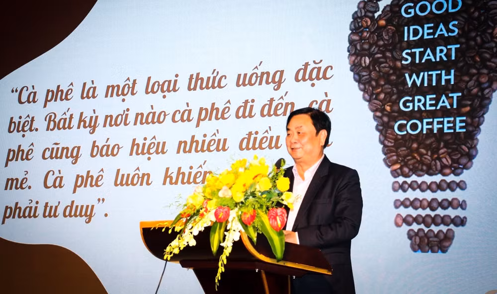 Bộ trưởng Nông nghiệp và Phát triển nông thôn Lê Minh Hoan phát biểu tại hội thảo.