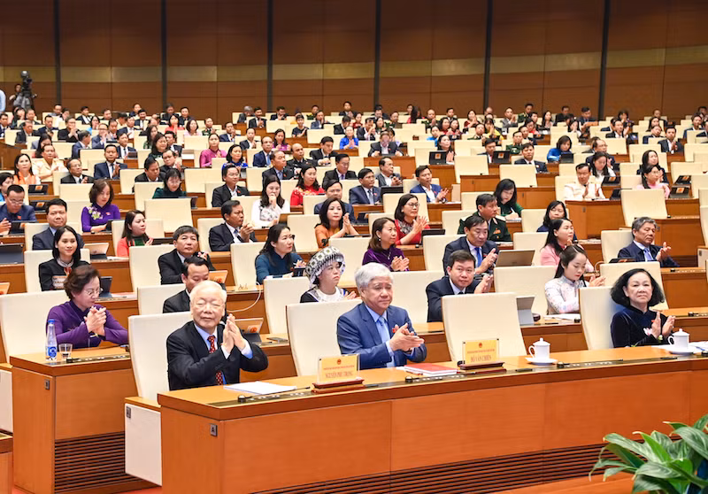 Tổng Bí thư Nguyễn Phú Trọng cùng các đồng chí lãnh đạo, nguyên lãnh đạo Đảng và Nhà nước dự Lễ bế mạc Kỳ họp thứ 6, Quốc hội khóa XV. (Ảnh: DUY LINH)