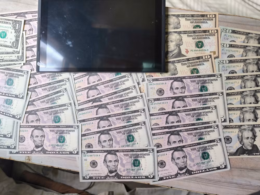 Tài sản của hành khách bỏ quên trên tàu SE3.