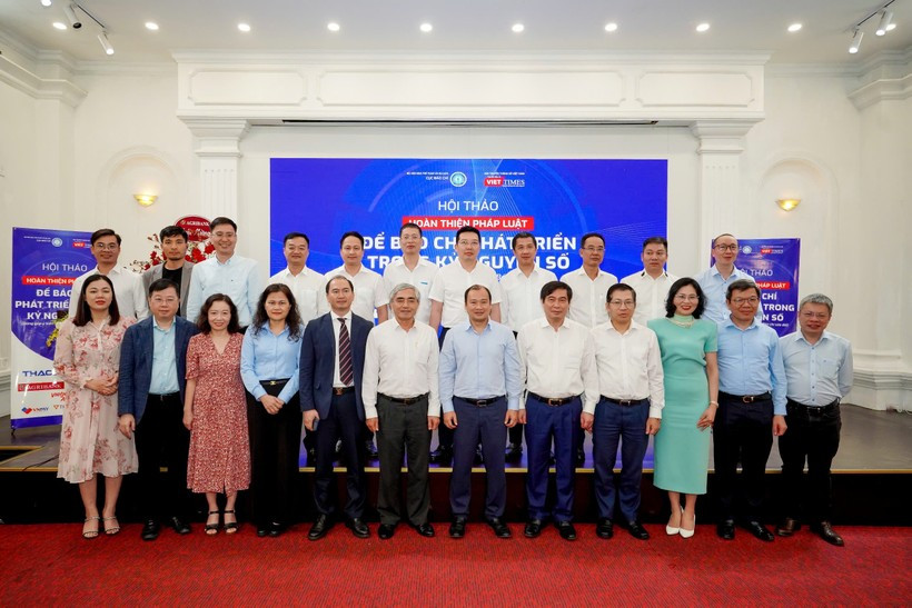 Các đại biểu tham dự hội thảo. Các đại biểu tham dự hội thảo.