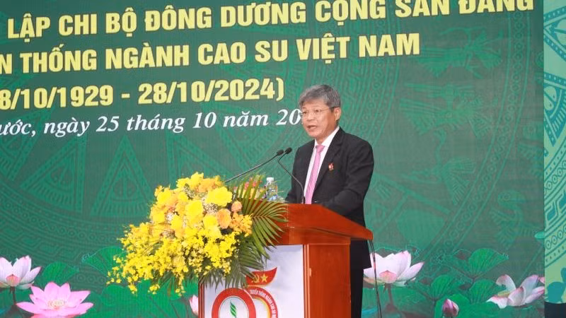 Ông Trần Công Kha , Uỷ viên Ban thường vụ Đảng ủy Khối Doanh nghiệp Trung ương, Bí thư Đảng ủy, Chủ tịch Hội đồng quản trị VRG phát biểu