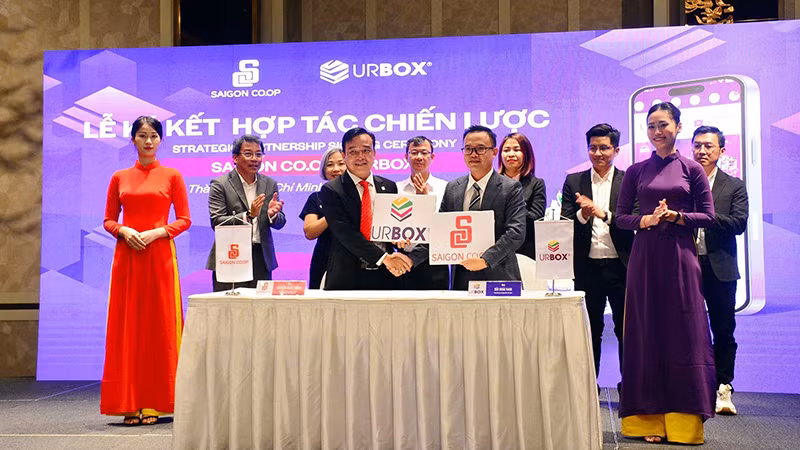 Saigon Co.op và UrBox ký kết hợp tác chiến lược.