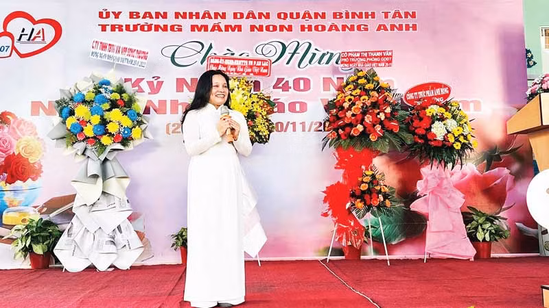 Cô giáo Đỗ Thị Thanh Vui, Bí thư Chi bộ, Hiệu trưởng Trường mầm non Hoàng Anh.