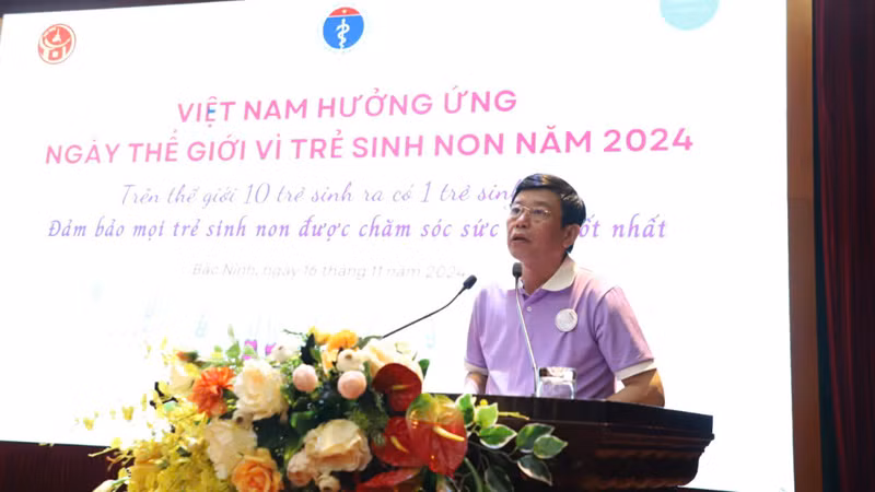 Phó Chủ tịch Ủy ban nhân dân tỉnh Bắc Ninh, Ngô Tân Phượng phát biểu tại Lễ mít-tinh.