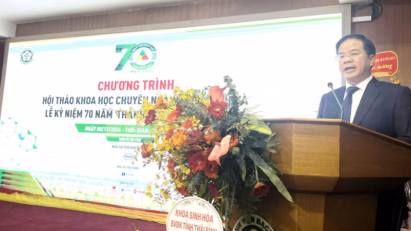 Phó Giáo sư, Tiến sĩ Đào Xuân Cơ phát biểu tại lễ kỷ niệm.