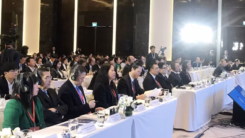 Các đại biểu trong nước và quốc tế tham dự Diễn đàn Kinh tế tuần hoàn Việt Nam năm 2023.