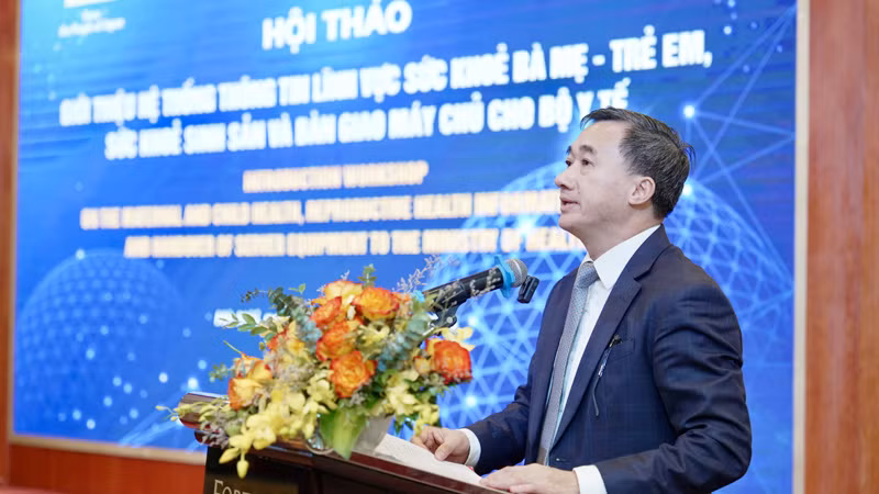 Thứ trưởng Trần Văn Thuấn phát biểu ý kiến tại Hội thảo.