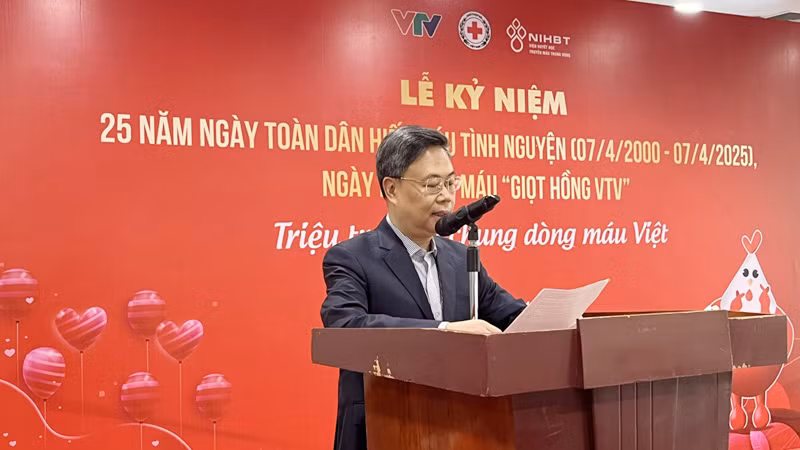 Phó Giáo sư, Tiến sĩ Nguyễn Hà Thanh phát biểu tại Lễ kỷ niệm.