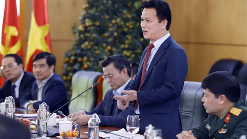 Bộ trưởng Tài nguyên và Môi trường Đặng Quốc Khánh phát biểu ý kiến tại Lễ Ký kết,