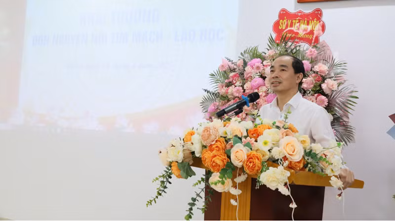Phó Giám đốc phụ trách Sở Y tế Hà Nội Nguyễn Đình Hưng phát biểu ý kiến tại lễ khai trương.