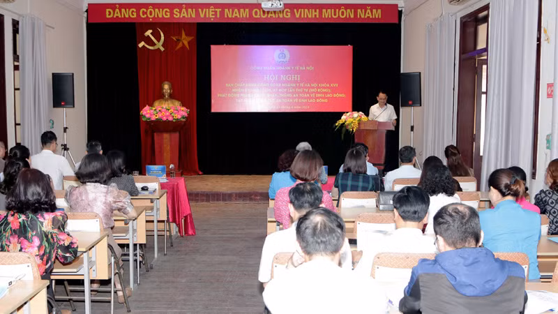 Toàn cảnh lễ phát động.