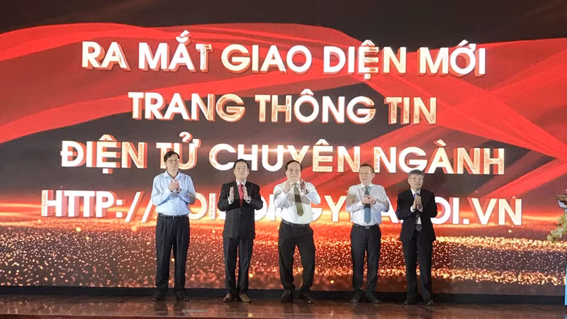 Ra mắt Giao diện mới Trang thông tin điện tử chuyên đề ngành (http://hoidongyhanoi.vn)