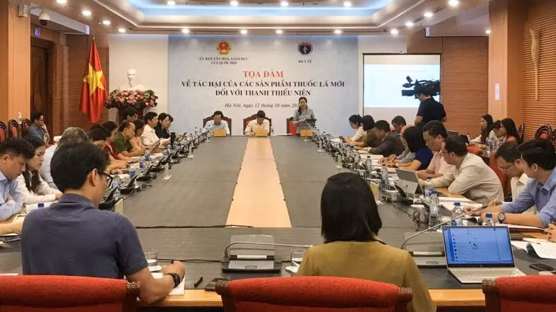 Toàn cảnh buổi tọa đàm.