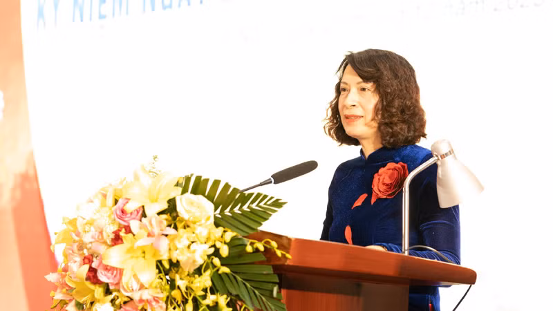 Thứ trưởng Y tế Nguyễn Thị Liên Hương phát biểu tại lễ mít-tinh. Thứ trưởng Y tế Nguyễn Thị Liên Hương phát biểu tại lễ mít-tinh.