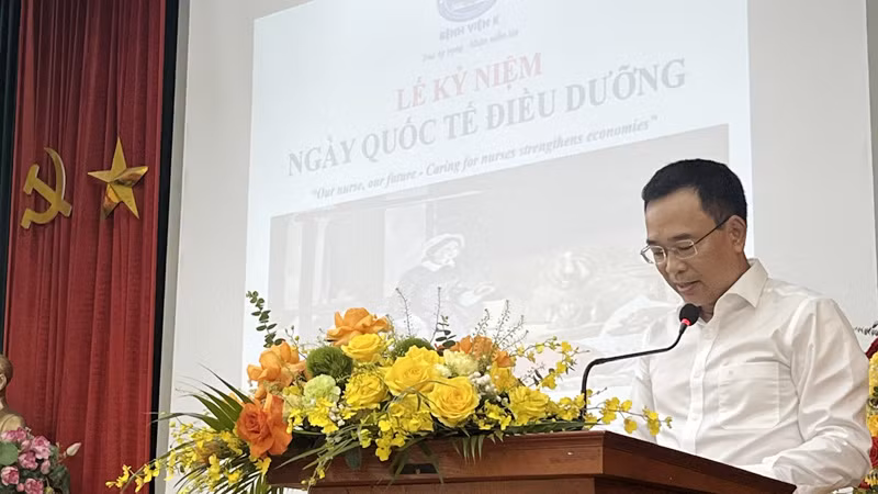 Phó Giám đốc Bệnh viện K, Tiến sĩ, Bác sĩ Đỗ Anh Tú phát biểu tại Lễ kỷ niệm