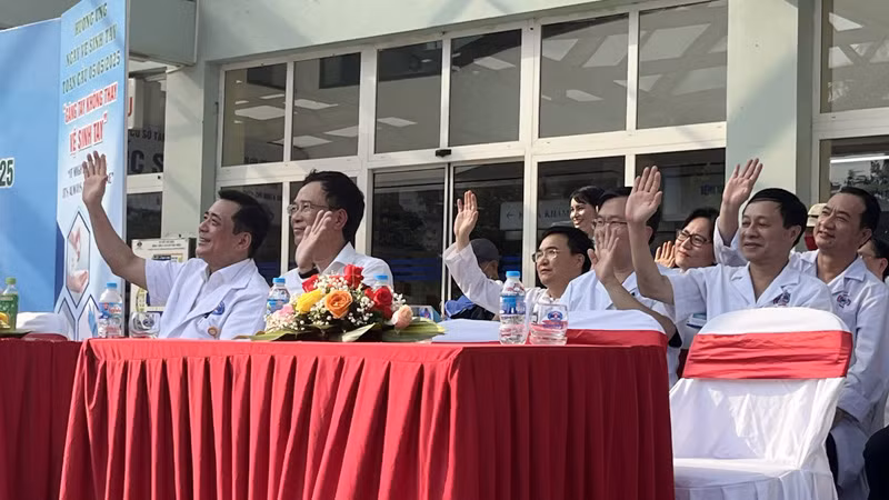 Các đại biểu tham dự Lễ phát động.