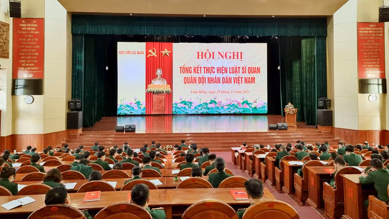 Quang cảnh hội nghị.