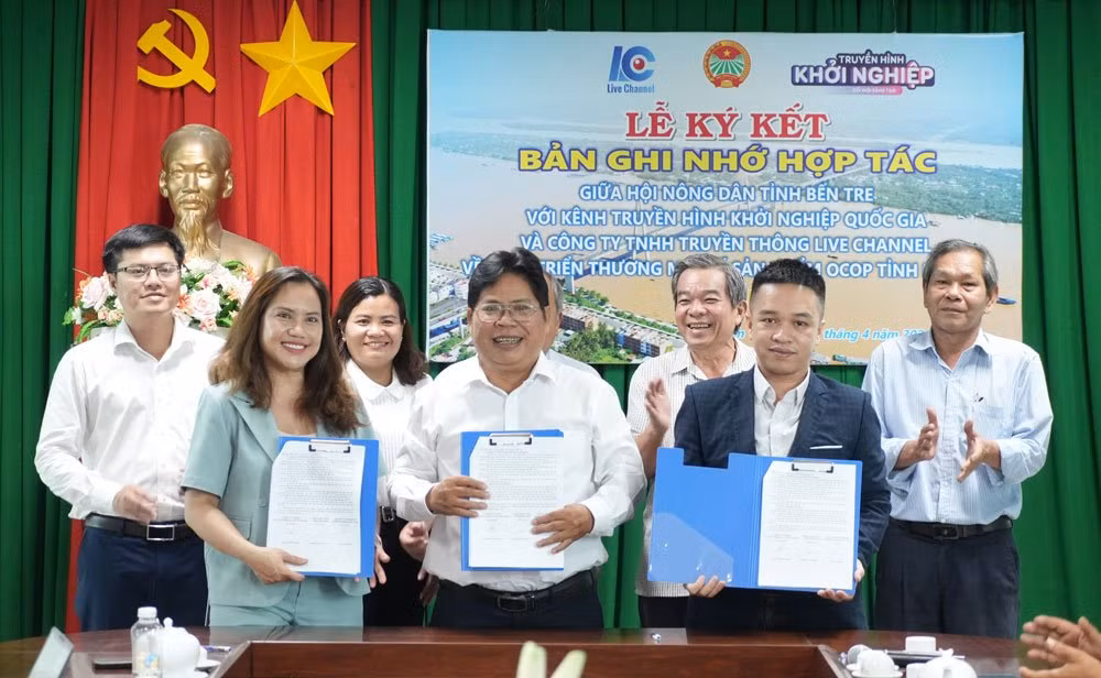 Ký kết hợp tác phát triển thương mại số sản phẩm OCOP tại tỉnh Bến Tre.