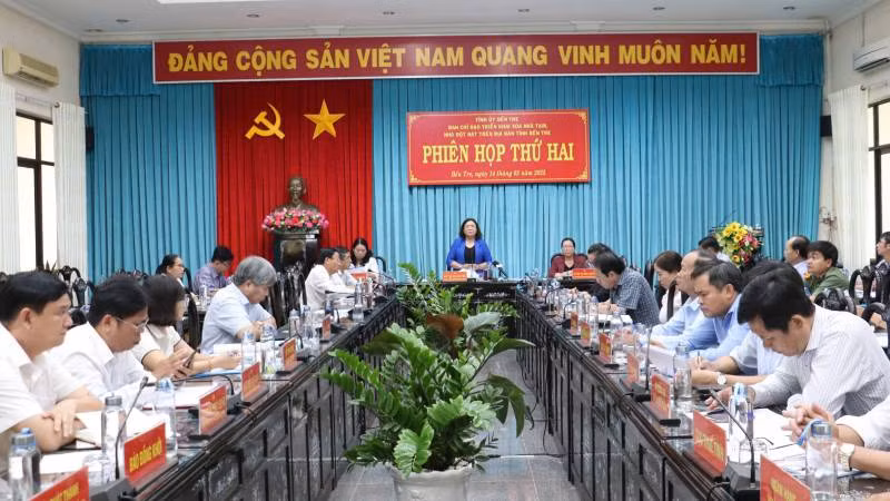 Bến Tre họp Ban chỉ đạo triển khai xóa nhà tạm, nhà dột nát trên địa bàn. (Ảnh: HOÀNG TRUNG)