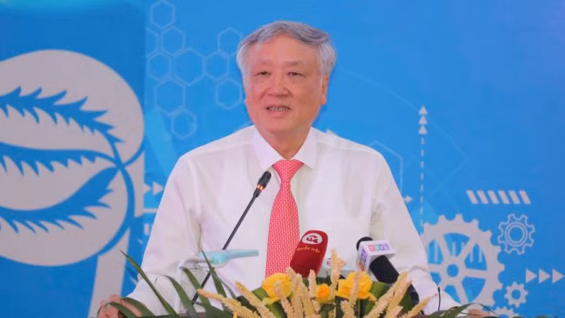 Phó Thủ tướng Thường trực Chính phủ Nguyễn Hòa Bình phát biểu tại hội nghị. (Ảnh: HOÀNG TRUNG)