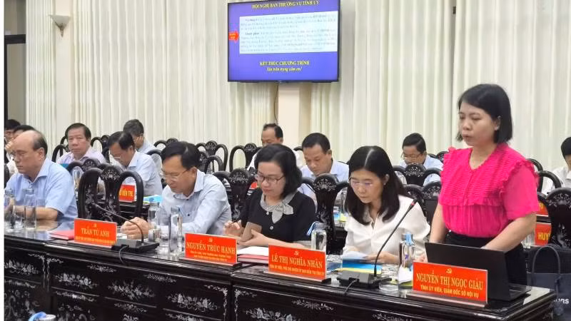 Đại biểu tham gia đóng góp ý kiến tại Hội nghị. (Ảnh: HOÀNG TRUNG) Đại biểu tham gia đóng góp ý kiến tại Hội nghị. (Ảnh: HOÀNG TRUNG)