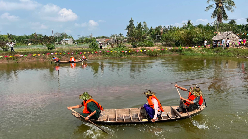 Ấp An Bình phát triển mô hình du lịch sinh thái dựa vào cộng đồng.