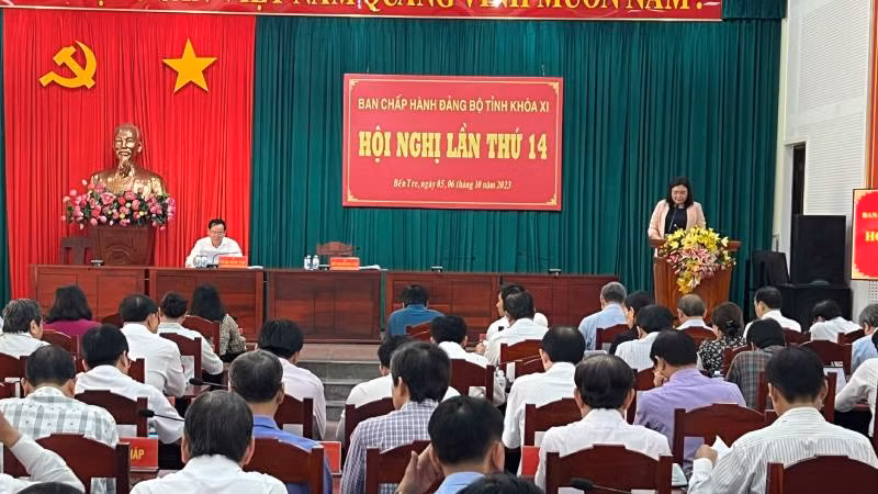 Tỉnh ủy Bến Tre tổ chức Hội nghị lần thứ 14.