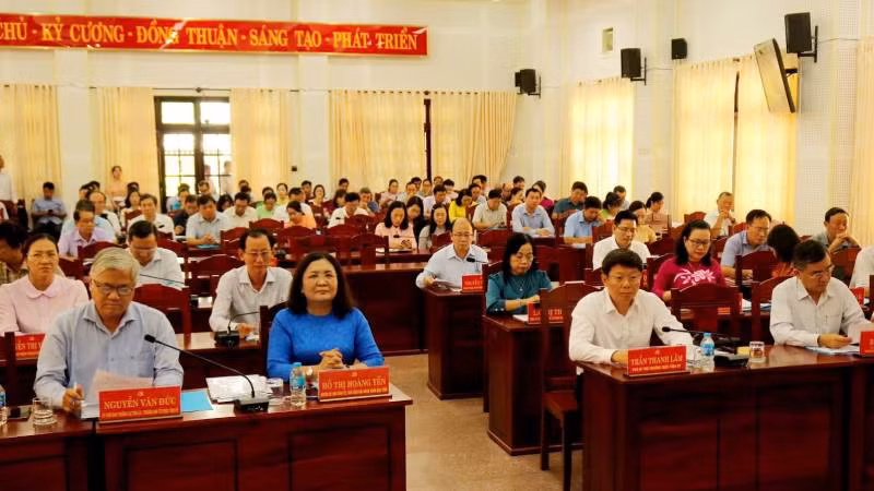 Tỉnh ủy Bến Tre tổ chức Hội nghị quán triệt các chỉ thị, kết luận, quy định của Trung ương. (Ảnh: HOÀNG TRUNG)