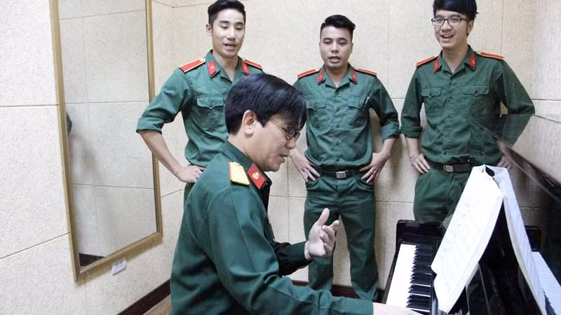 Một giờ học của sinh viên thanh nhạc Trường đại học Văn hóa nghệ thuật Quân đội.