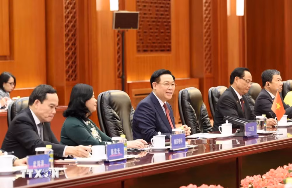Chủ tịch Quốc hội Vương Đình Huệ phát biểu tại cuộc hội đàm. Ảnh: TTXVN Chủ tịch Quốc hội Vương Đình Huệ phát biểu tại cuộc hội đàm. Ảnh: TTXVN