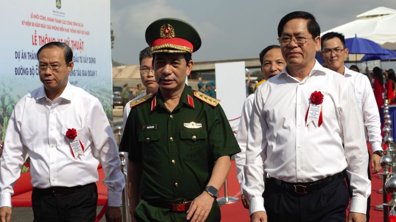 Đại tướng Phan Văn Giang, Bộ trưởng Quốc phòng tham dự Lễ thông xe Dự án thành phần 3 cao tốc Biên Hòa-Vũng Tàu.