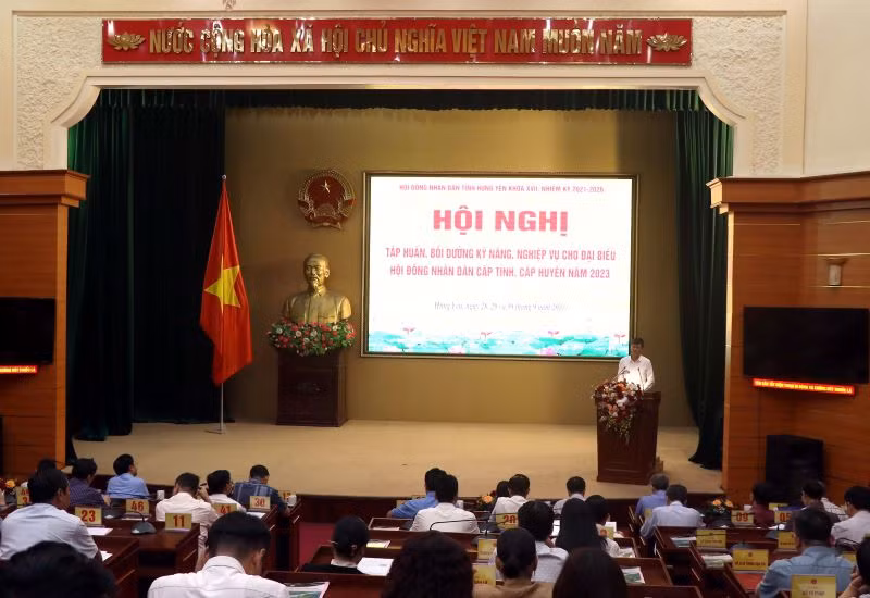 Hội đồng nhân dân tỉnh Hưng Yên tập huấn, bồi dưỡng kỹ năng, nghiệp vụ cho đại biểu Hội đồng nhân dân cấp tỉnh, huyện.
