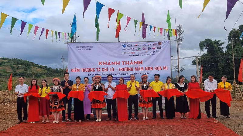 Lễ khánh thành Điểm trường Tả Chí Lừ thuộc Trường mầm non Họa My giai đoạn 1.