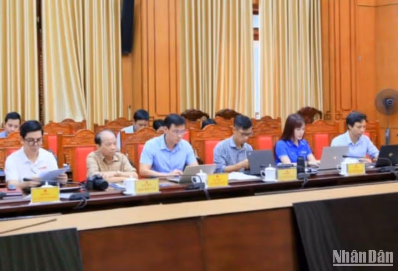 Đại biểu dự buổi Họp báo.