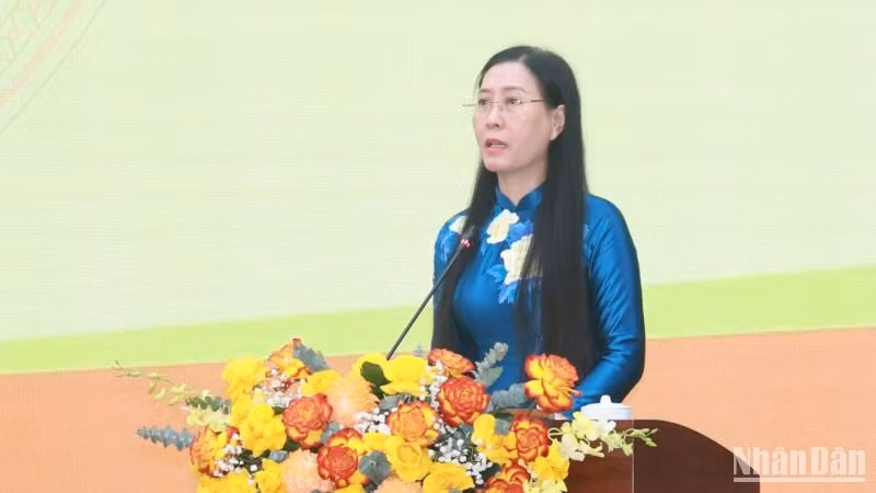 Bí thư Tỉnh ủy, Chủ tịch Hội đồng nhân dân tỉnh Quảng Ngãi Bùi Thị Quỳnh Vân phát biểu tại phiên họp cuối năm 2024 của Hội đồng nhân dân tỉnh Quảng Ngãi khóa 13, nhiệm kỳ 2021-2026.
