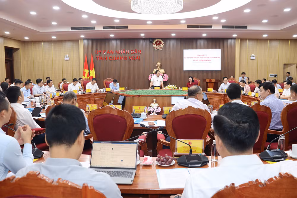 Quang cảnh buổi làm việc.