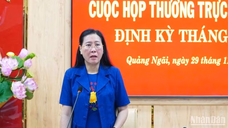 Bí thư Tỉnh ủy Quảng Ngãi Bùi Thị Quỳnh Vân, Trưởng Ban Chỉ đạo Tỉnh ủy về phòng, chống tham nhũng, tiêu cực phát biểu kết luận cuộc họp.