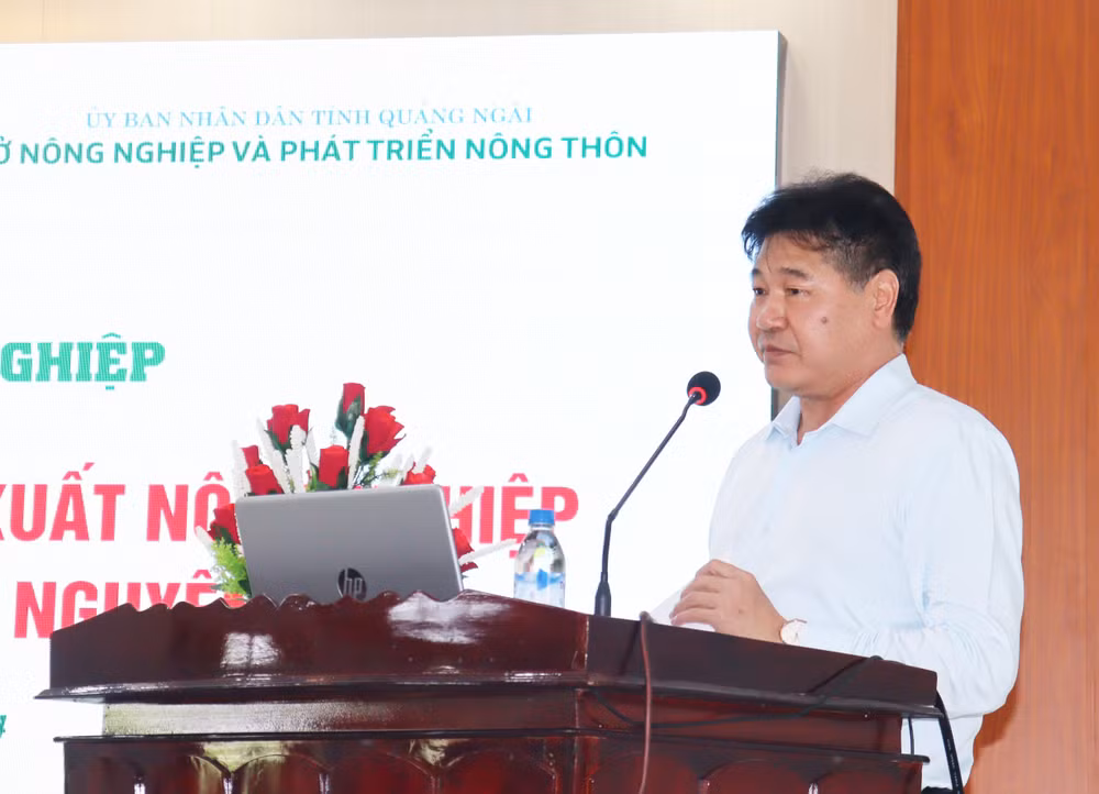 Giám đốc Trung tâm Khuyến nông Quốc gia Lê Quốc Thanh phát biểu tại Diễn đàn.